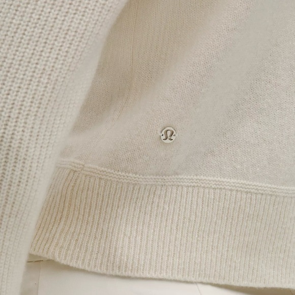NWT Lululemon Cashmere Slim-Fit Cardigan in Light Ivory - Picture 3 of 9